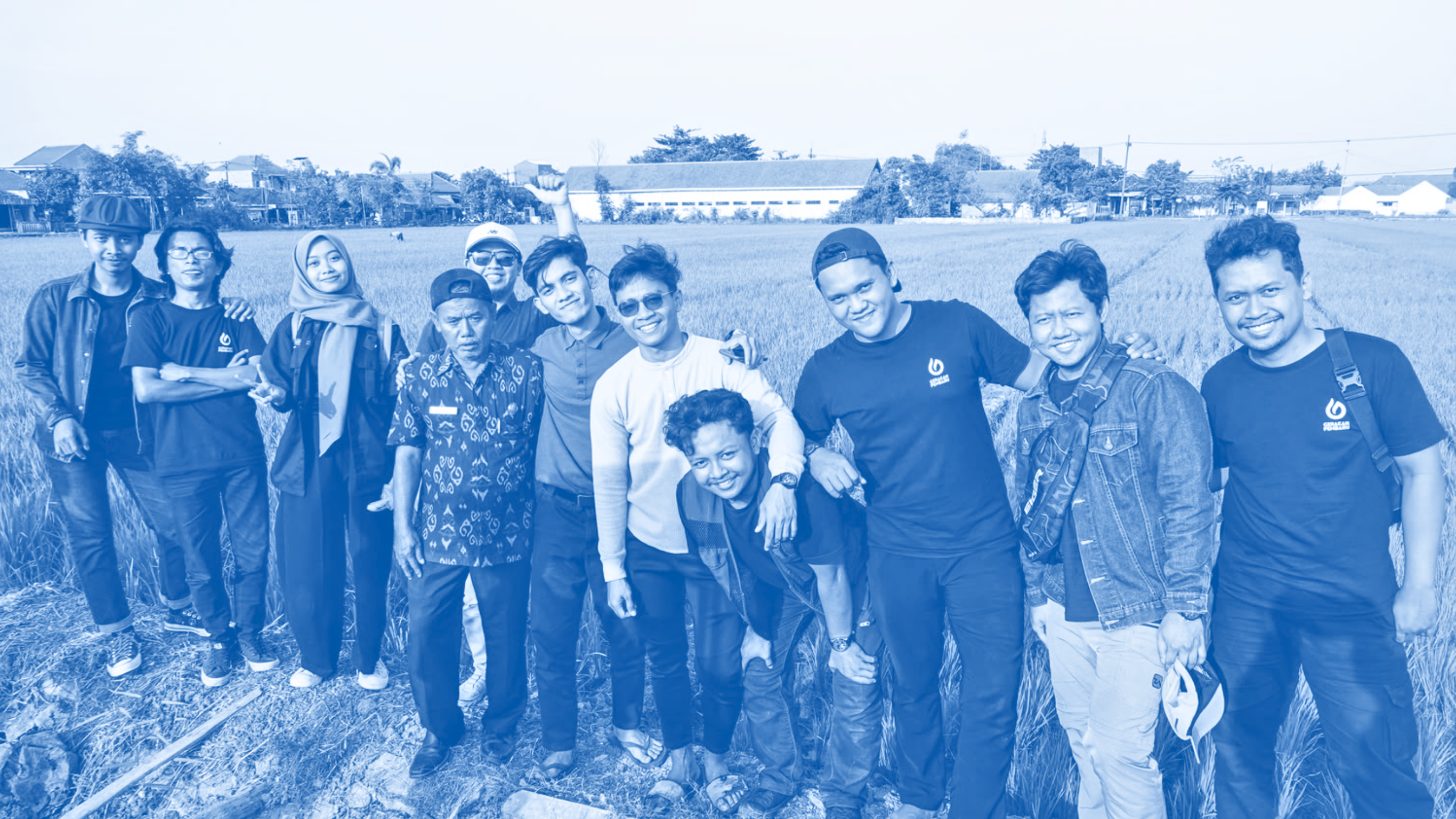 RekanMU team members standing together outdoors.